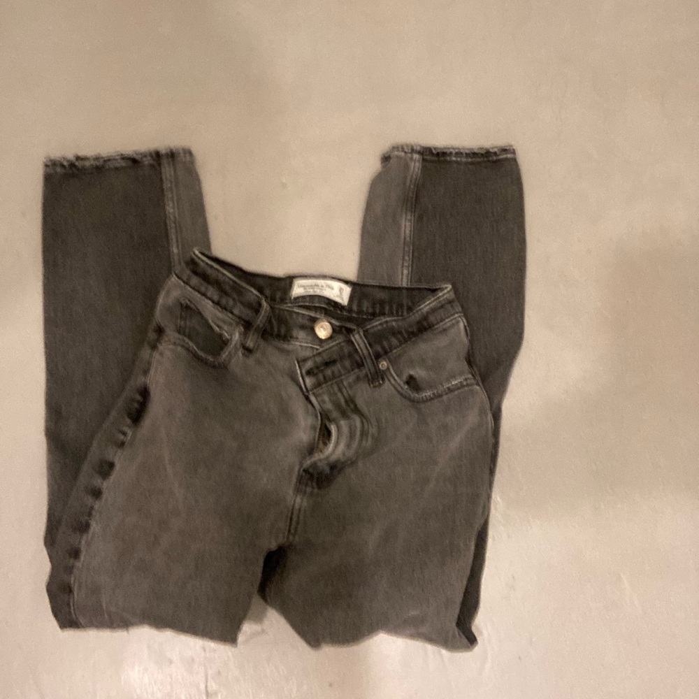 High Rise Boyfriend Ankle Jeans